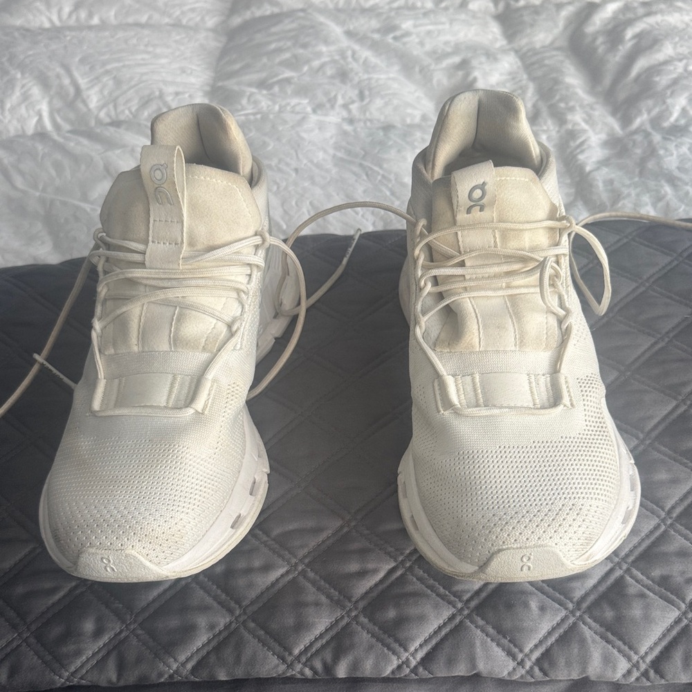 On Running Women's Sneakers in white